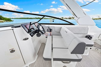 2026 Sea Ray SDX 250 Outboard 62