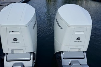 Sea Ray SLX 400 Outboard 5 2026 Sea Ray SLX 400 Outboard 6