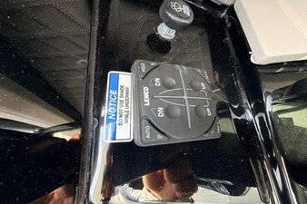 Sea Ray SLX 400 Outboard 19 2026 Sea Ray SLX 400 Outboard 20