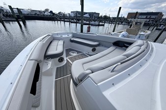 Sea Ray SLX 400 Outboard 25 2026 Sea Ray SLX 400 Outboard 26