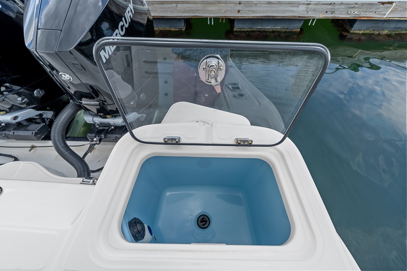 2026 Boston Whaler 325 Conquest 9