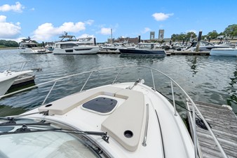 2026 Boston Whaler 325 Conquest 43