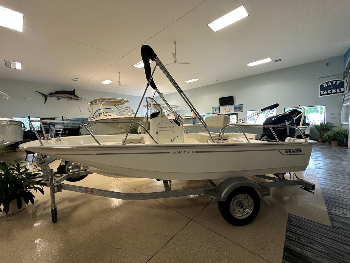 2026 Boston Whaler 150 Montauk 13