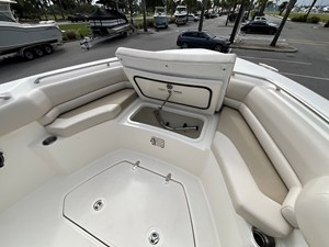 2026 Boston Whaler 330 Outrage 24