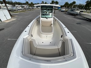2026 Boston Whaler 330 Outrage 29