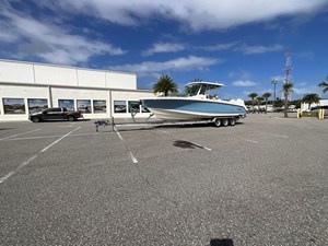 2026 Boston Whaler 330 Outrage 38