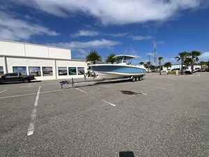 2026 Boston Whaler 330 Outrage 39