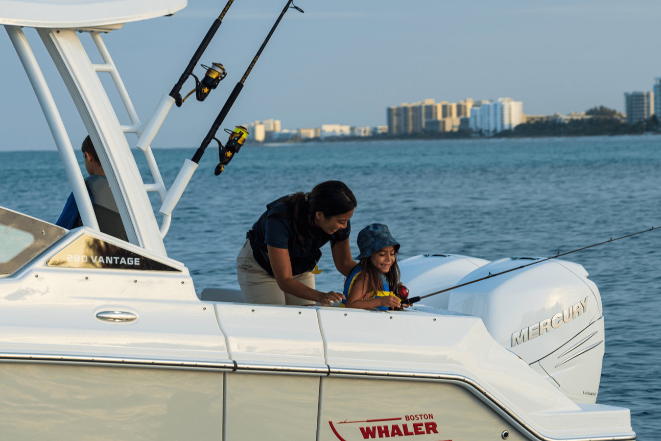 2027 Boston Whaler 280 Vantage 5