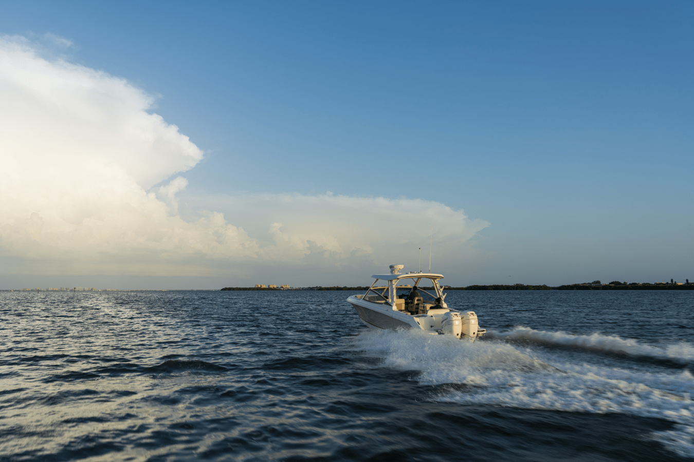 2027 Boston Whaler 280 Vantage 13