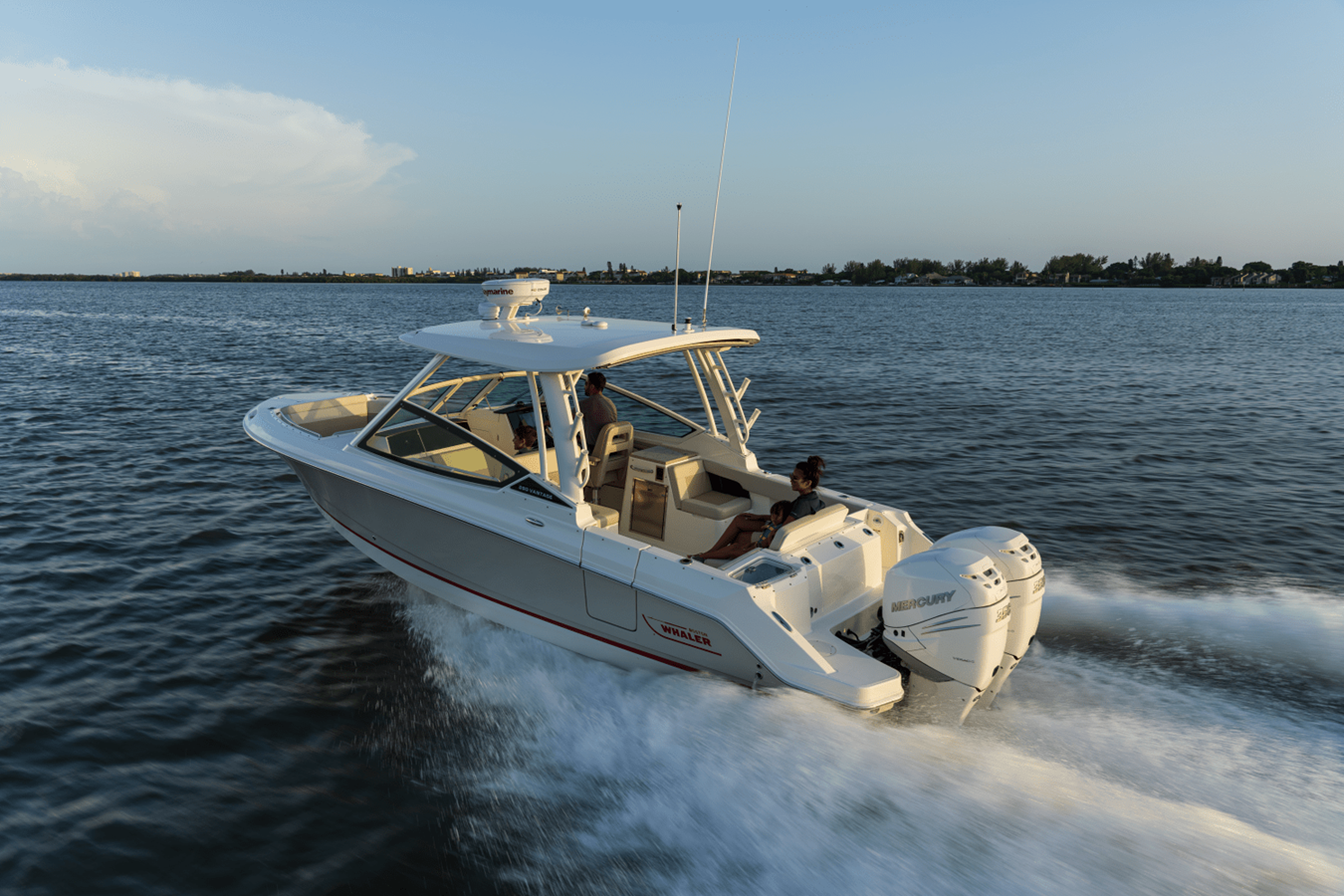 2027 Boston Whaler 280 Vantage 14