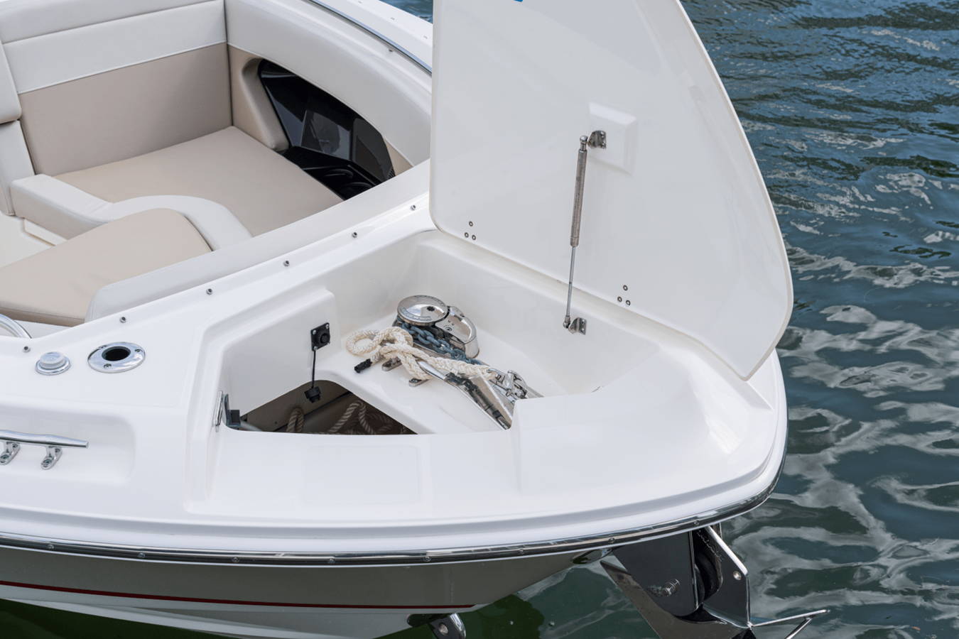 2027 Boston Whaler 280 Vantage 44