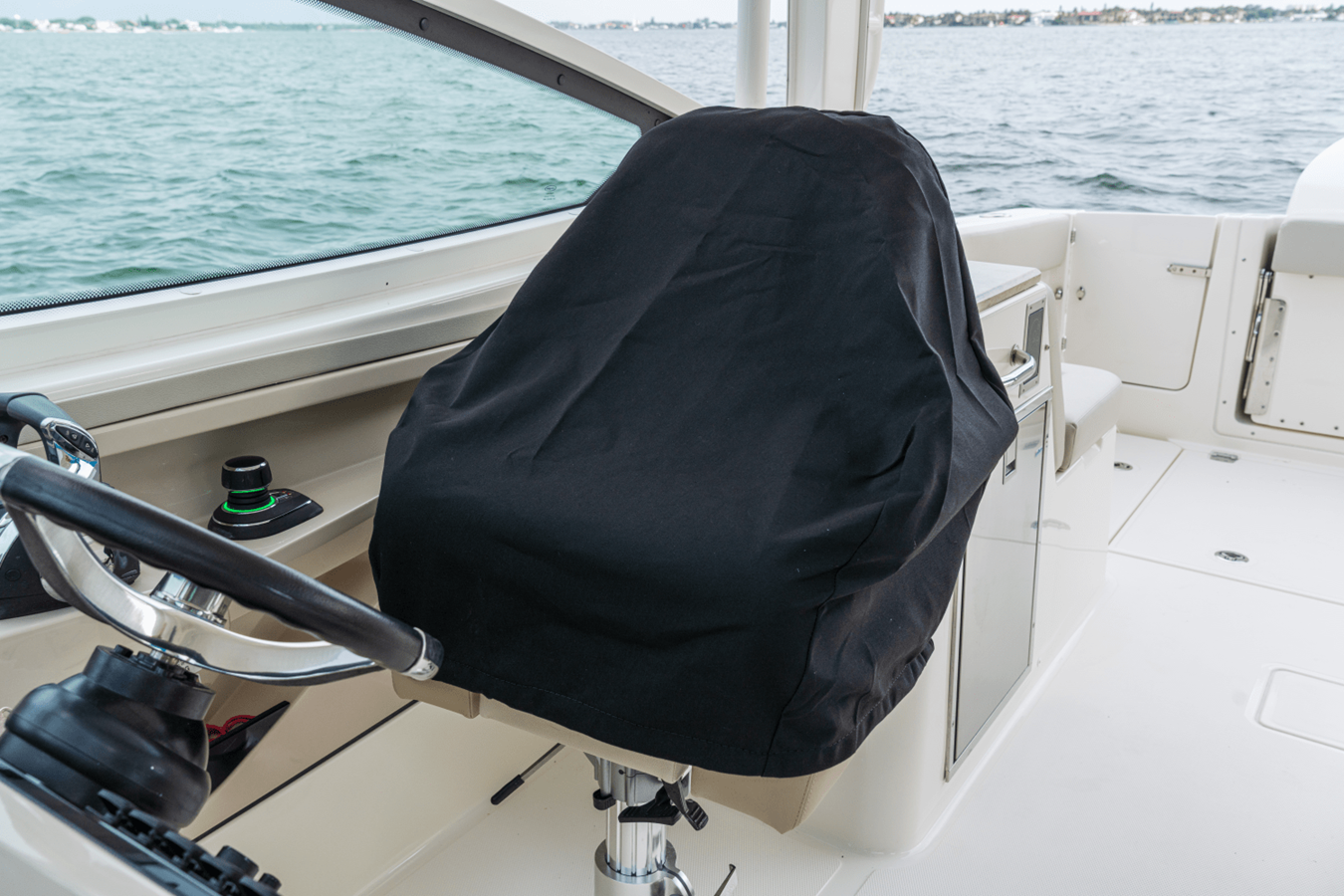 2027 Boston Whaler 280 Vantage 58