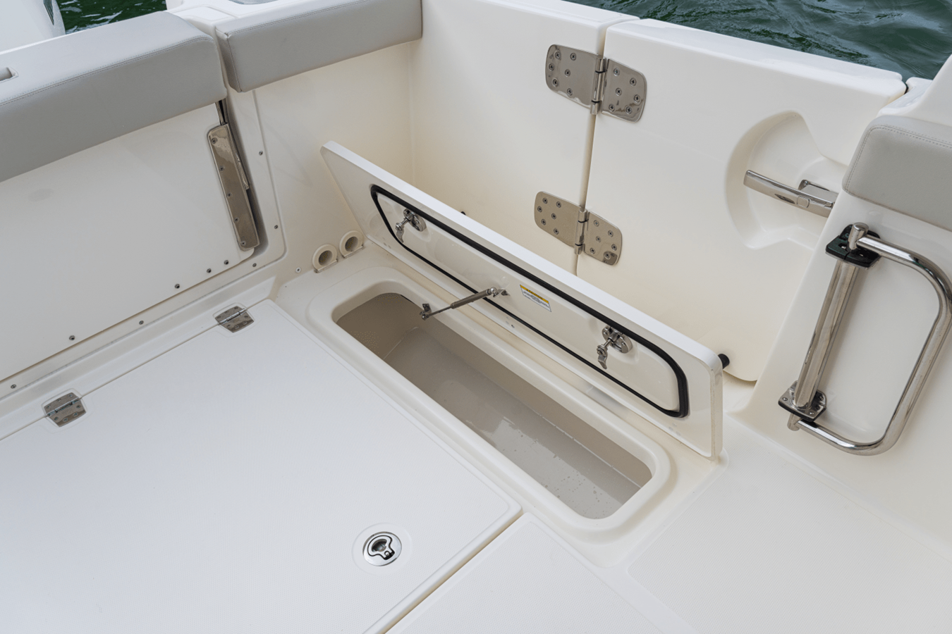 2027 Boston Whaler 280 Vantage 68