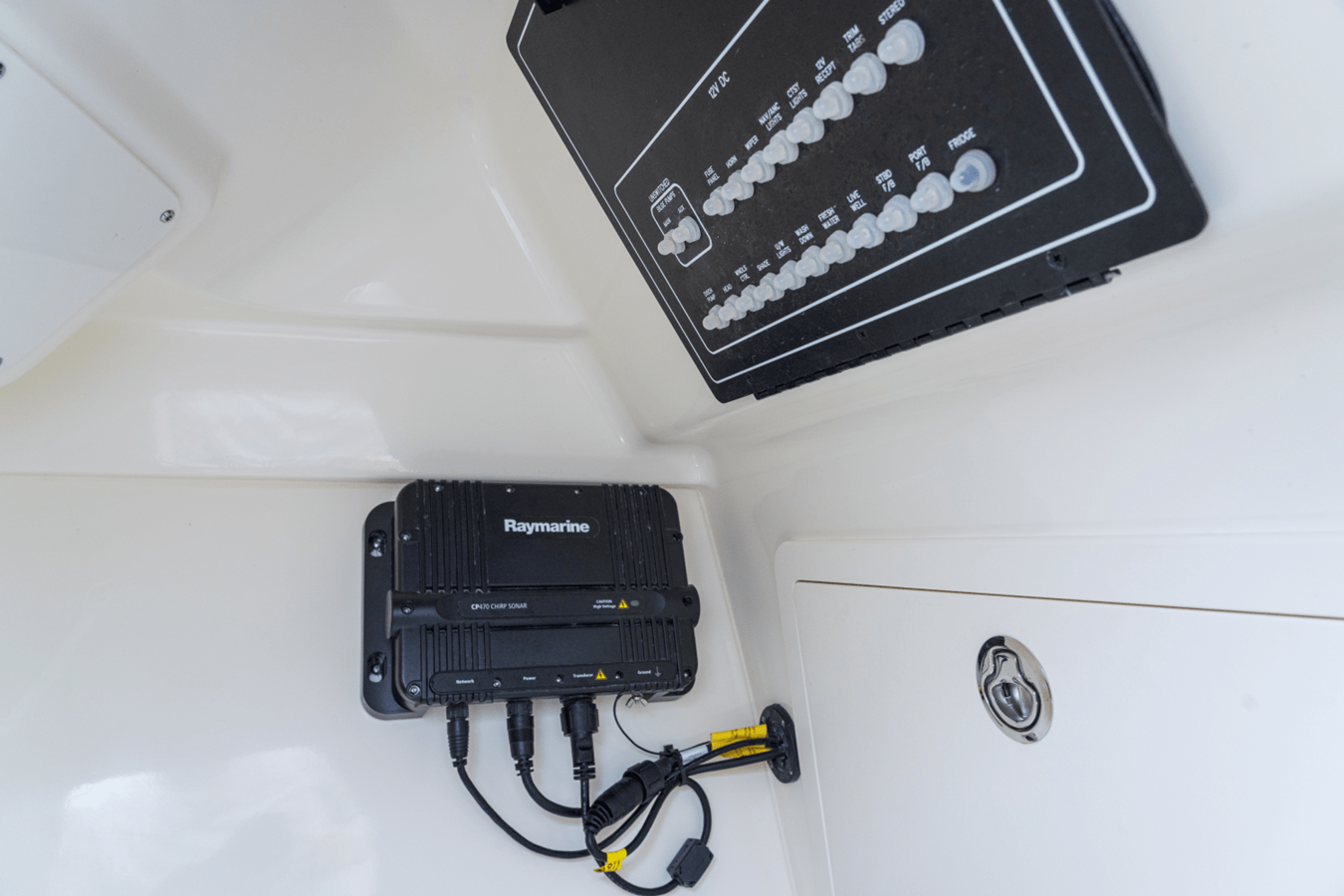 2027 Boston Whaler 280 Vantage 82
