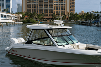 2027 Boston Whaler 280 Vantage 32