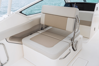 2027 Boston Whaler 280 Vantage 53