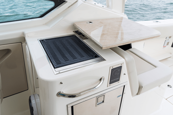 2027 Boston Whaler 280 Vantage 59
