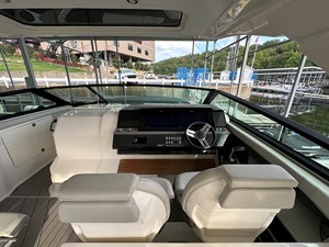 Sea Ray 400 SLX 5 2022 Sea Ray 400 SLX 6