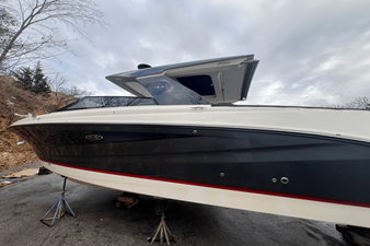 Sea Ray 400 SLX 8 2022 Sea Ray 400 SLX 9