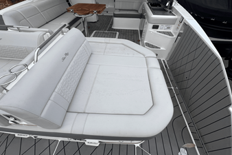 Sea Ray 400 SLX 31 2022 Sea Ray 400 SLX 32