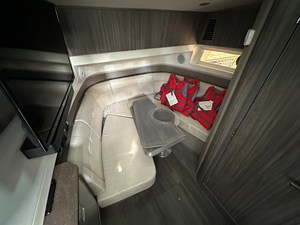 Sea Ray 400 SLX 34 2022 Sea Ray 400 SLX 35