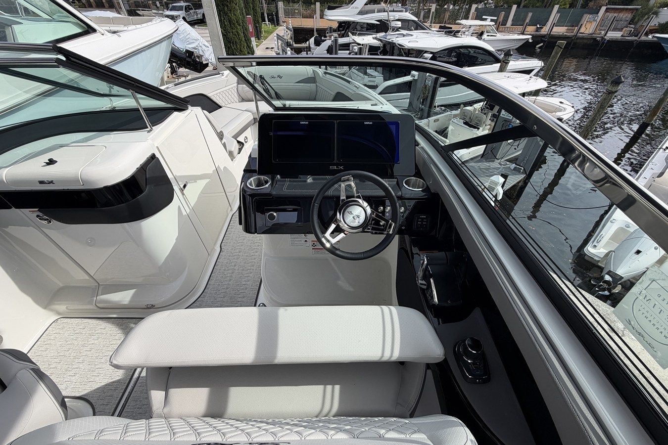 2026 Sea Ray SLX 280 Outboard 20