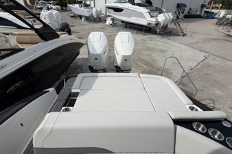 2026 Sea Ray SLX 280 Outboard 8