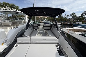 2026 Sea Ray SLX 280 Outboard 10