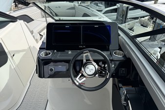 2026 Sea Ray SLX 280 Outboard 21