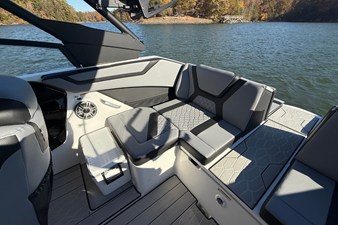 2026 Yamaha 222XE 8