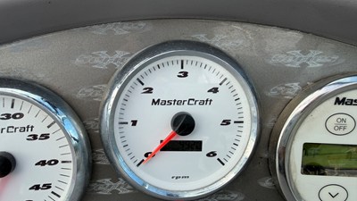 2001 Mastercraft XSTAR 32
