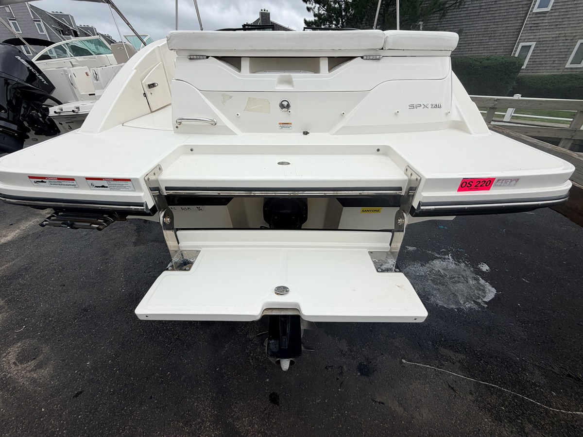 2018 Sea Ray SPX 230 5