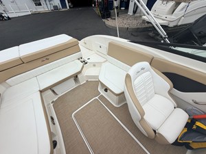 2018 Sea Ray SPX 230 8