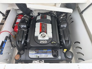 2018 Sea Ray SPX 230 9