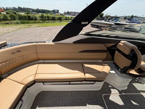 Sea Ray SLX 280 17 2025 Sea Ray SLX 280 18