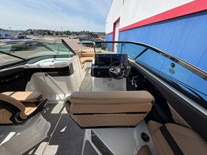 Sea Ray SLX 280 27 2025 Sea Ray SLX 280 28