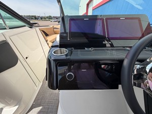 Sea Ray SLX 280 32 2025 Sea Ray SLX 280 33