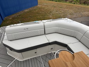 Sea Ray SLX 400 14 2026 Sea Ray SLX 400 15