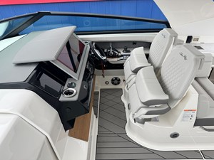 Sea Ray SLX 400 28 2026 Sea Ray SLX 400 29