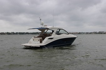 Sea Ray Sundancer 350 8 2018 Sea Ray Sundancer 350 9