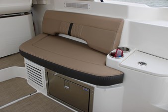 Sea Ray Sundancer 350 18 2018 Sea Ray Sundancer 350 19