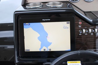 Sea Ray Sundancer 350 22 2018 Sea Ray Sundancer 350 23