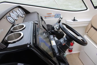 Sea Ray Sundancer 350 28 2018 Sea Ray Sundancer 350 29