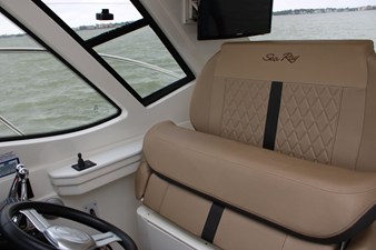 Sea Ray Sundancer 350 30 2018 Sea Ray Sundancer 350 31