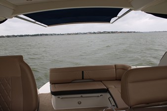 Sea Ray Sundancer 350 33 2018 Sea Ray Sundancer 350 34