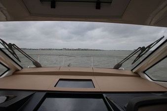 Sea Ray Sundancer 350 75 2018 Sea Ray Sundancer 350 76