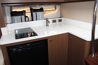 Sea Ray Sundancer 350 92 2018 Sea Ray Sundancer 350 93