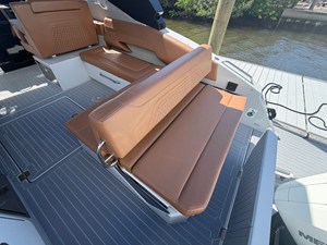 Cruisers Yachts 34 GLS South Beach Outboard 11 2024 Cruisers Yachts 34 GLS South Beach Outboard 12