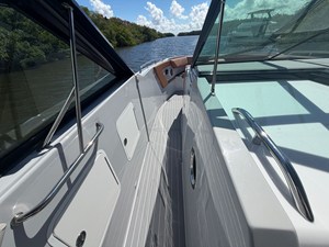 Cruisers Yachts 34 GLS South Beach Outboard 13 2024 Cruisers Yachts 34 GLS South Beach Outboard 14