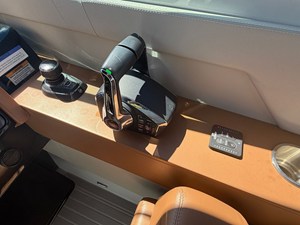 Cruisers Yachts 34 GLS South Beach Outboard 21 2024 Cruisers Yachts 34 GLS South Beach Outboard 22